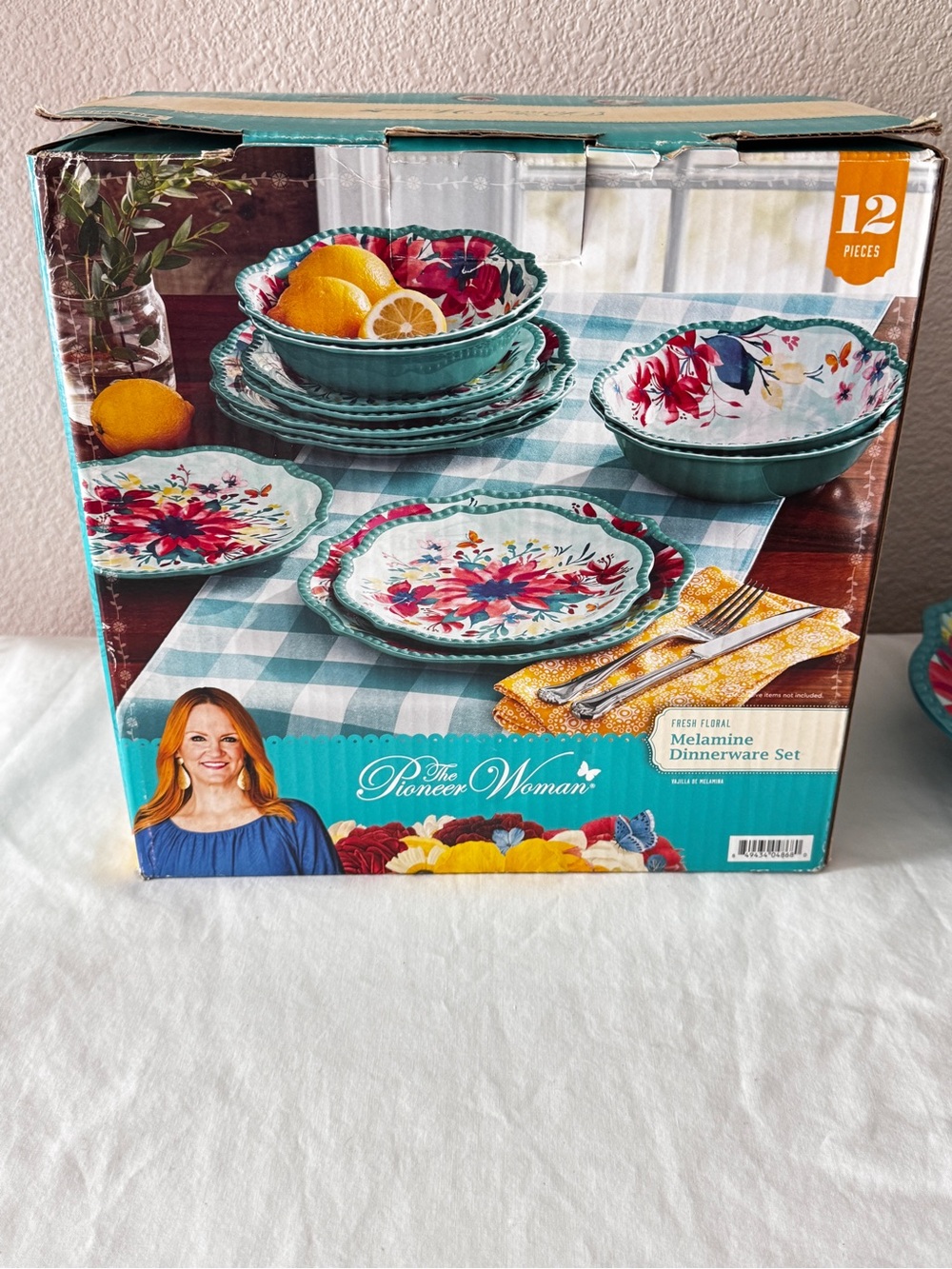 The Pioneer Woman Teal and Floral Melamine Dinnerware Set - 12 Piece